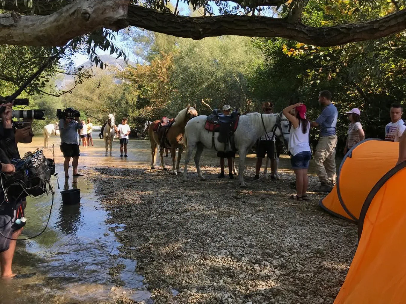Ekipa filmowa podczas zdjęć w plenerze